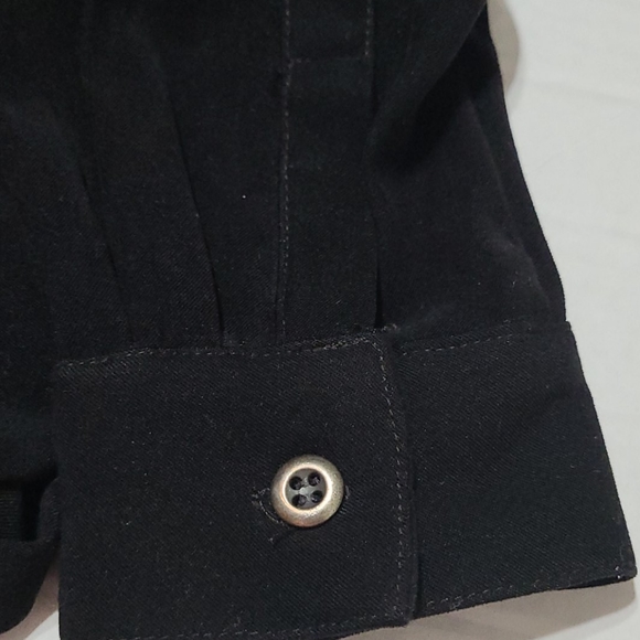 Chadwicks Long Sleeve Button down - Picture 6 of 8